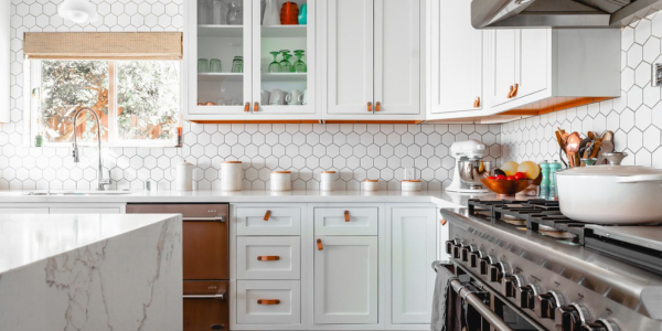 Why Hire Professionals to replace old epoxy with new one On Your Kitchen