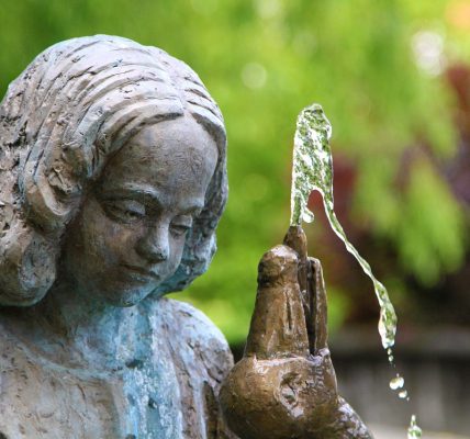 Fountain, nature, angel — Dr. Lauren Papa on Integrative Strategies for Chronic Pain Relief